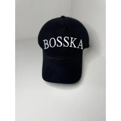 Czapka bawełniana BOSSKA -  czarna ze srebrnym napisem