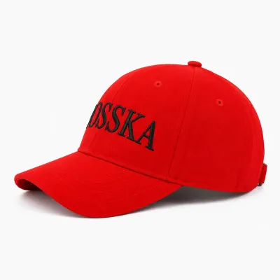 Czapka bawełniana BOSSKA -  czerwona z czarnym napisem