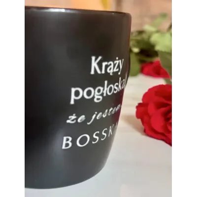 Kubek - Krąży pogłoska że jestem BOSSKA! - czarny