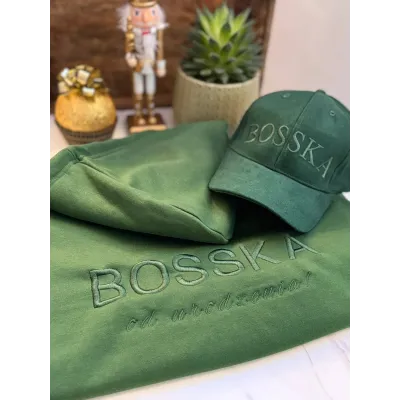 Bluza z kapturem "BOSSKA od urodzenia!" - butelkowa zieleń