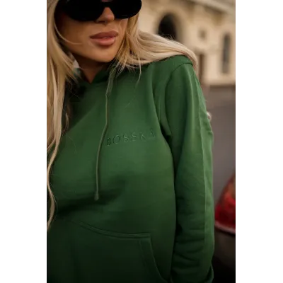 Bluza z kapturem "BOSSKA od urodzenia!" - butelkowa zieleń
