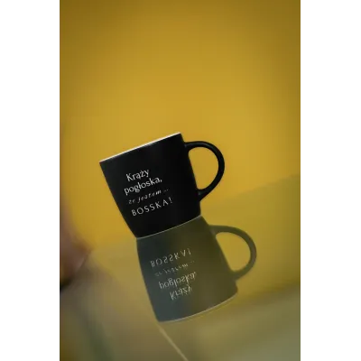 Kubek - Krąży pogłoska, że jestem BOSSKA (biały środek)